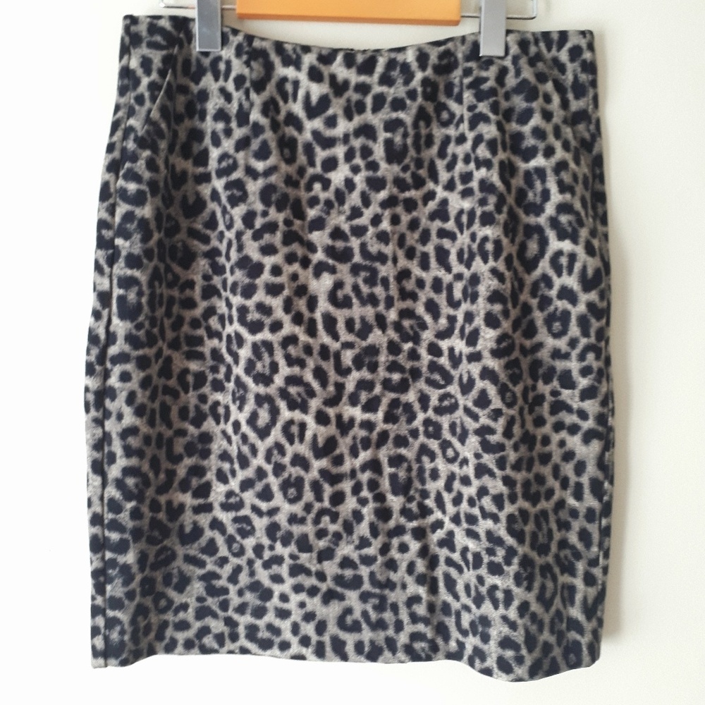 CAbi Leopard Print Skirt